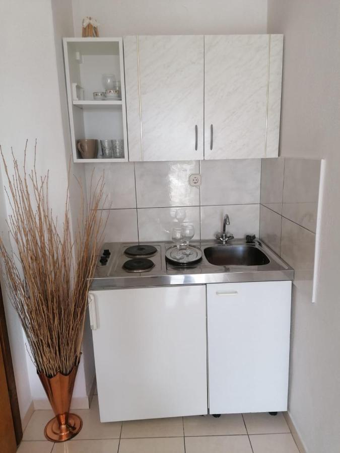 Studio Apartmani Marinella Baška Voda Buitenkant foto