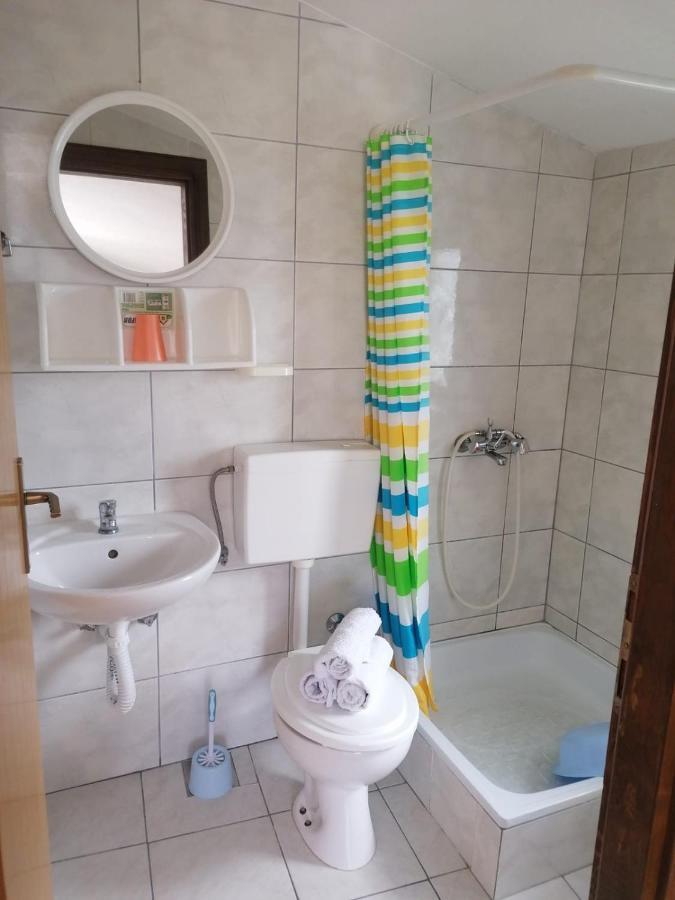 Studio Apartmani Marinella Baška Voda Buitenkant foto