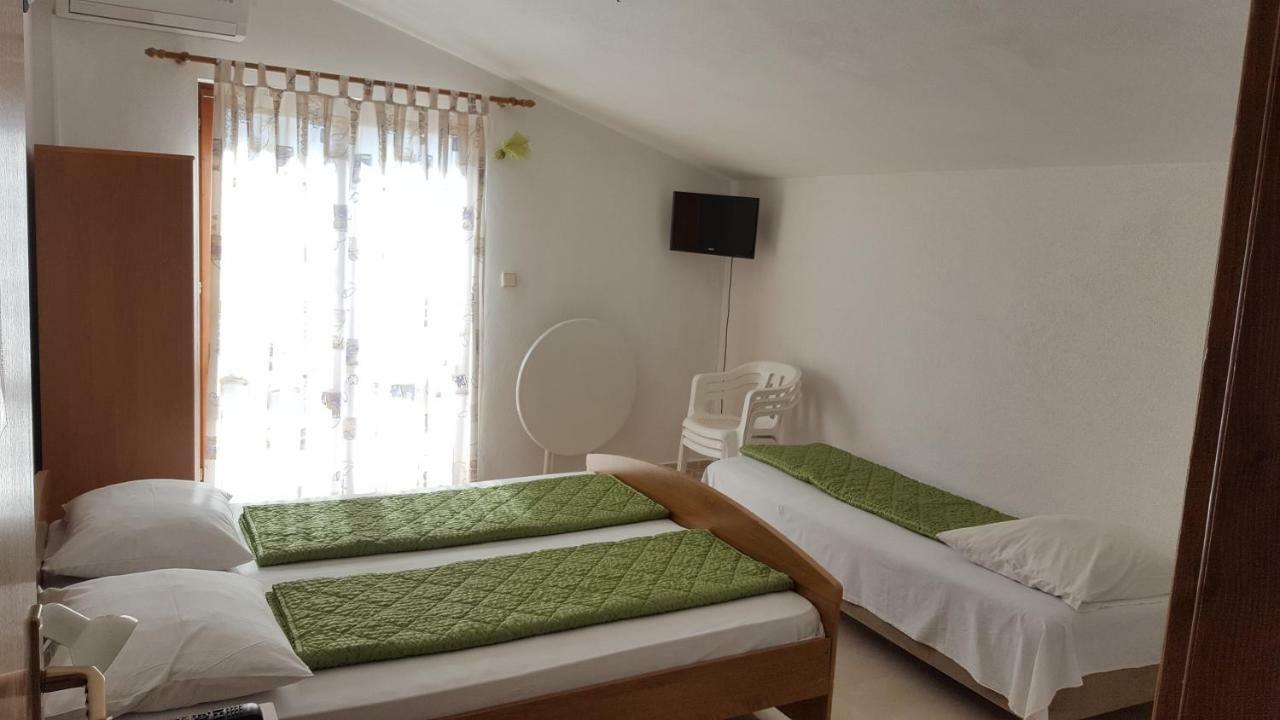 Studio Apartmani Marinella Baška Voda Buitenkant foto