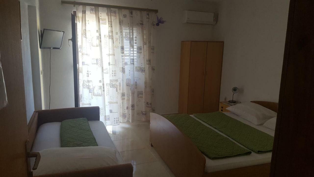 Studio Apartmani Marinella Baška Voda Buitenkant foto